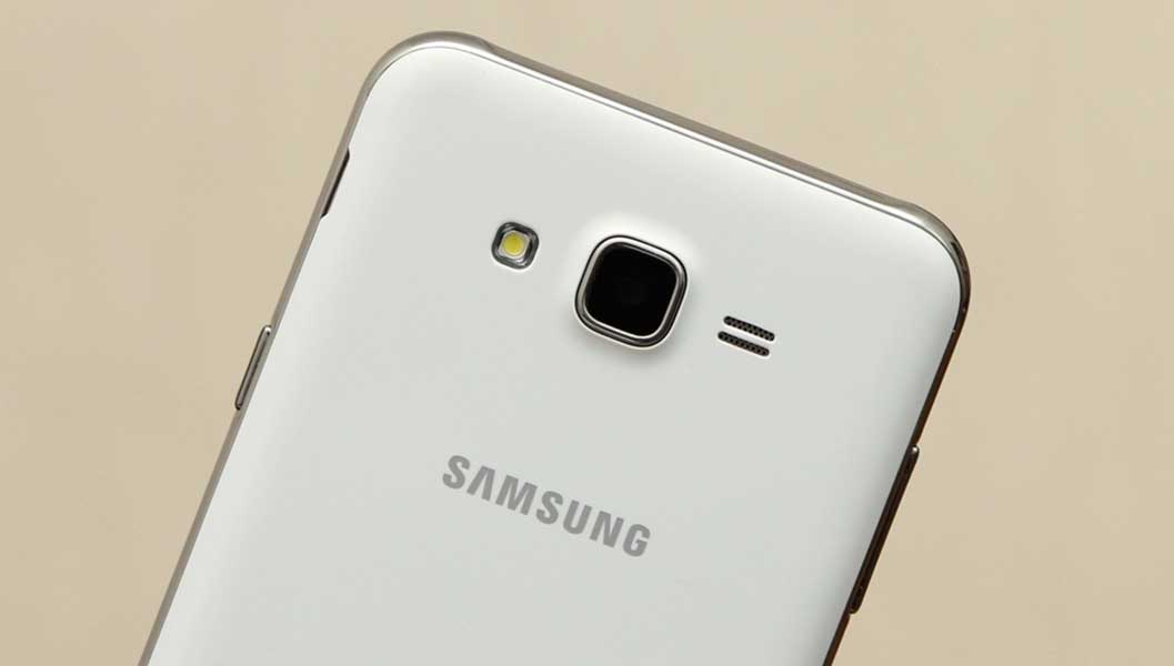 Samsung Galaxy J700